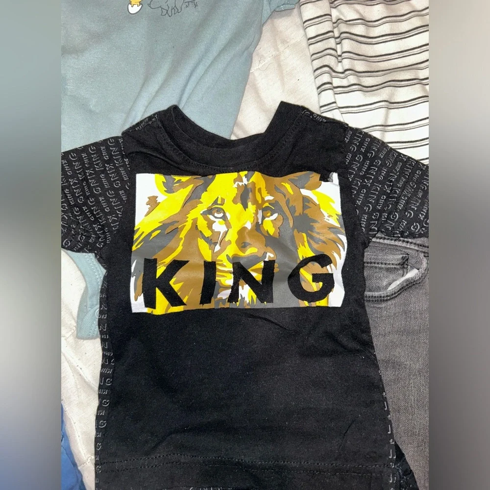 Gently worn boys clothes. - Picture 5 of 14